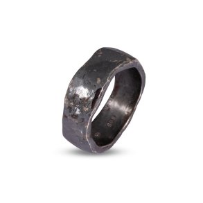 By Birdie Shackleton ring i oxyderet Slv