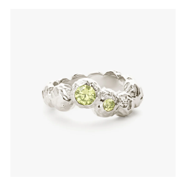 Store Wavy Dots Ring