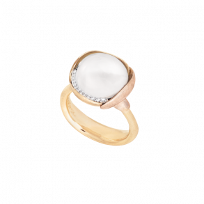 Ole Lynggaard Lotus ring nr. 3, 18kt guld med hvid mnesten og brill.